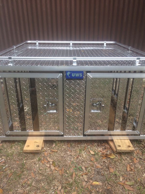 UWS Alum. Dog Box for Sale in Ocklawaha, FL OfferUp