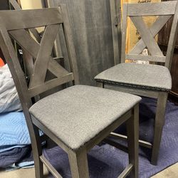 Table With Two Chairs 