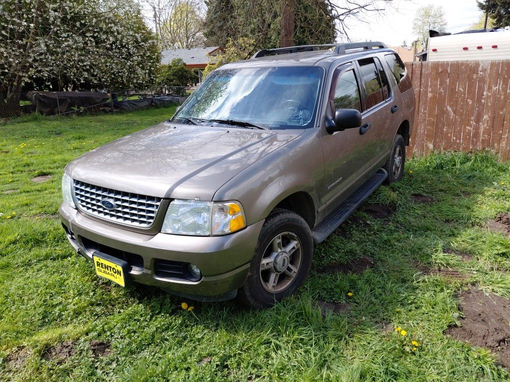 2005 Ford Explorer
