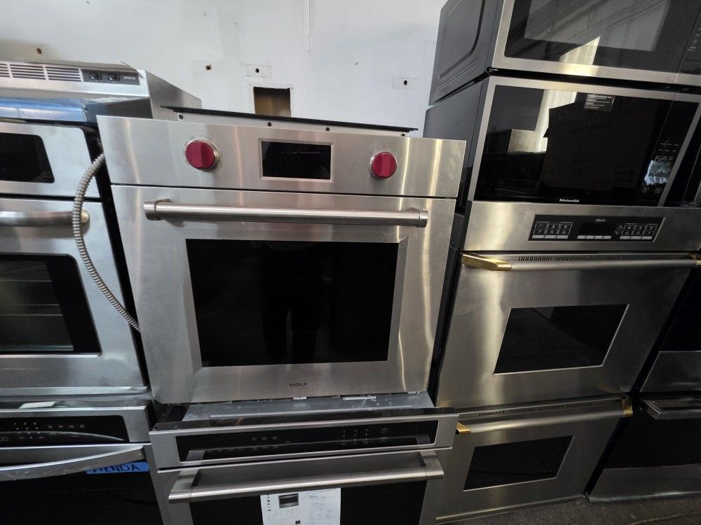 30" WOLF SINGLE WALL OVEN STAINLESS STEEL 