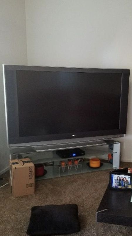 Sony 60 Inch LCD Rear Projection Tv