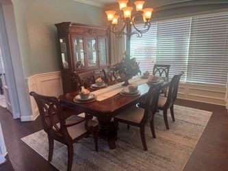 Elegant Traditional Dining Room Set with China Cabinet – $1,400