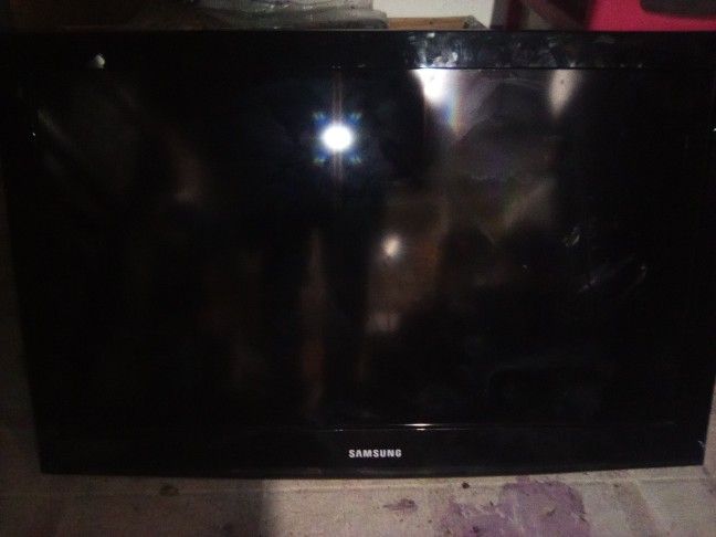 32" Samsung Smart Tv