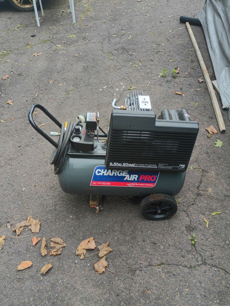 6.5 HP 20 gal Air Compressor