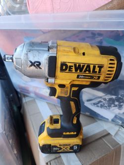 Impact wrench dewalt