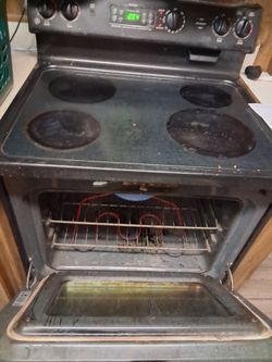 REDUCED$$***   GE Black Electric Range Stove Oven