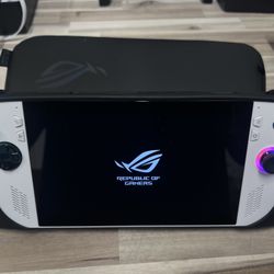 Asus Rog Ally Z1 Extreme 2 TB!!