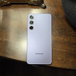 Samsung S24 +  512GB