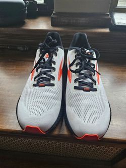 BROOKS LAUNCH 8 SZ 11.5