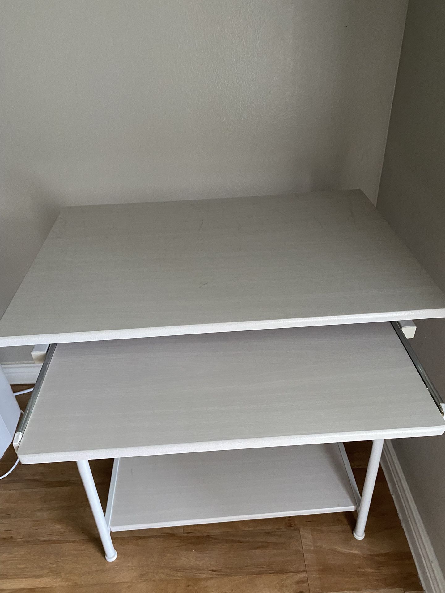 White Small Computer Desk With Pullout Keyboard 