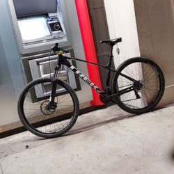 TREK 29" DUAL BREAK DISC MOUNTAIN/RACING BICYCLE 
