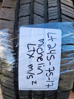 ****(1) ONE MICHELIN LTX M/S2 LT245/75R17 USED TIRE***