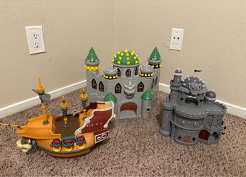 Super Mario Bowser Castle and Ship Playset Lot