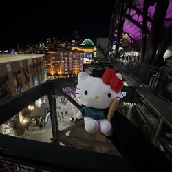 Mariners Hello Kitty Plushie