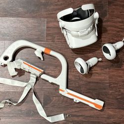 Oculus Quest 2 5pc. Bundle