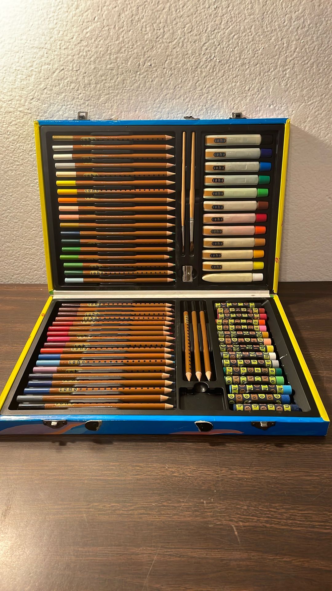 SoHo Premium Painting & Drawing Set - Used
