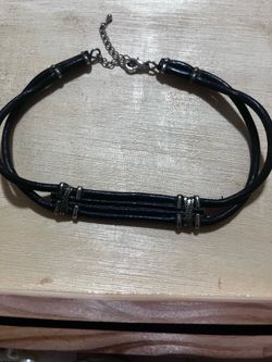 ELEPHANT HAIR NECKLACE WITH STERLING SILVER X-KNOTS