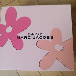 Daisy Marc Jacobs Woman Perfume Set