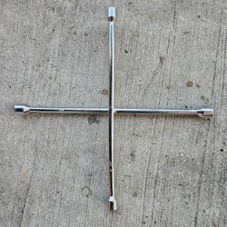 Four Way Lug Wrench 20"