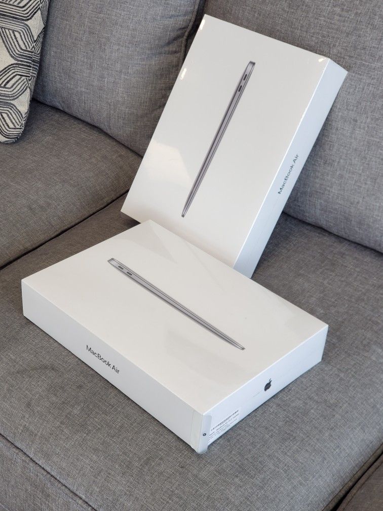 Apple MacBook Air 13.3" - M1 Chip (8 CPU - 7 GPU / 8GB / 256GB)