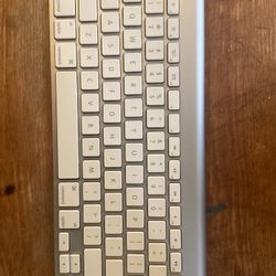 Wireless Bluetooth Apple Keyboard 