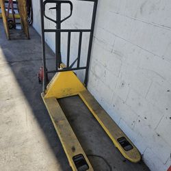 Pallet Jack 5500 LB W/back Support 