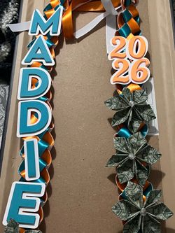 Personalized Graduation Ribbon lei