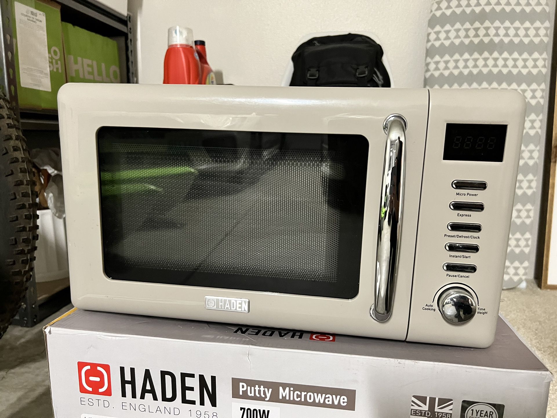 Haden Heritage Microwave