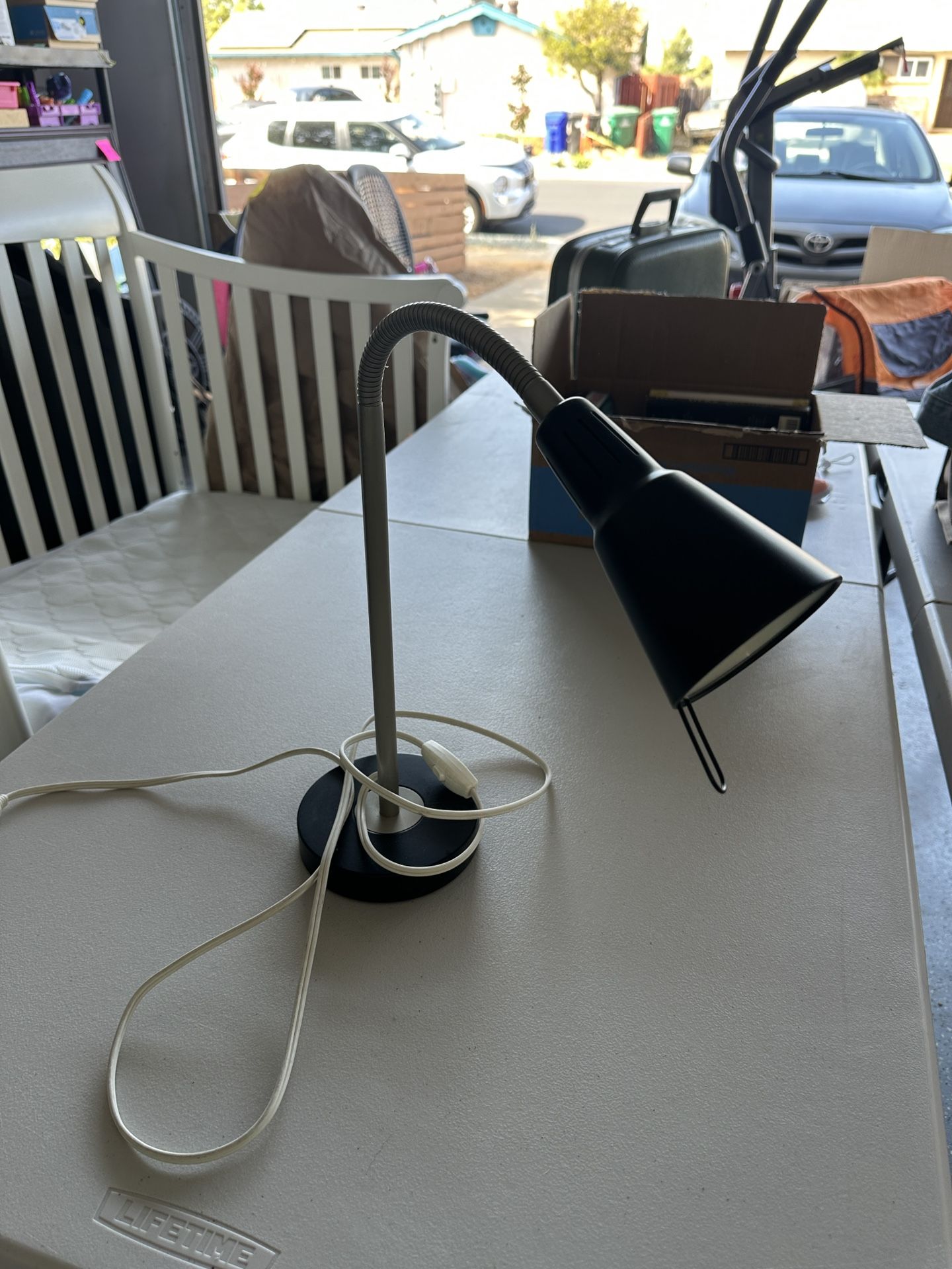 Bendable Desk Lamp With Lightbulb 