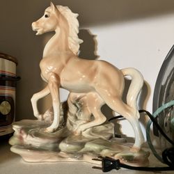 Vintage Maddux of California Palomino Horse Retro TV Lamp