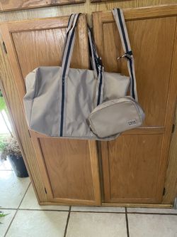 2 Piece Duffle Bag Set. Read description for details and location.