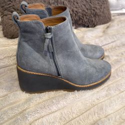 New Women’s Sofft Emma Grey Suede Wedge Boots Size 9