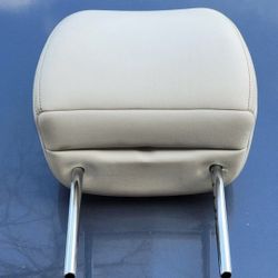 2007-2013 Infiniti G37 Front Headrest