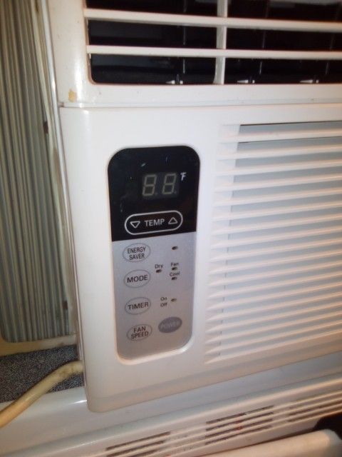 LG "Life's Good"Digital 8000 BTU Window A/C Unit