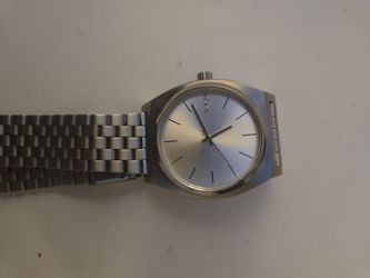 Silver Nixon