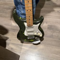 Behringer Strat-Style Electric Guitar
