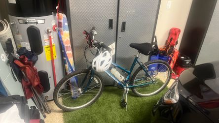 DIAMOND BACK SORRENTO LADIES TOURING BIKE