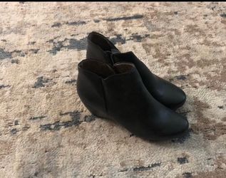 Boots for woman