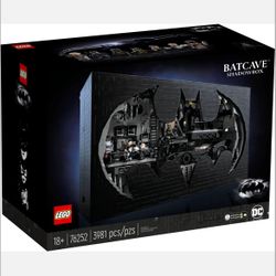 Lego Batman Batcave Shadowbox , Missing 1 Bag 