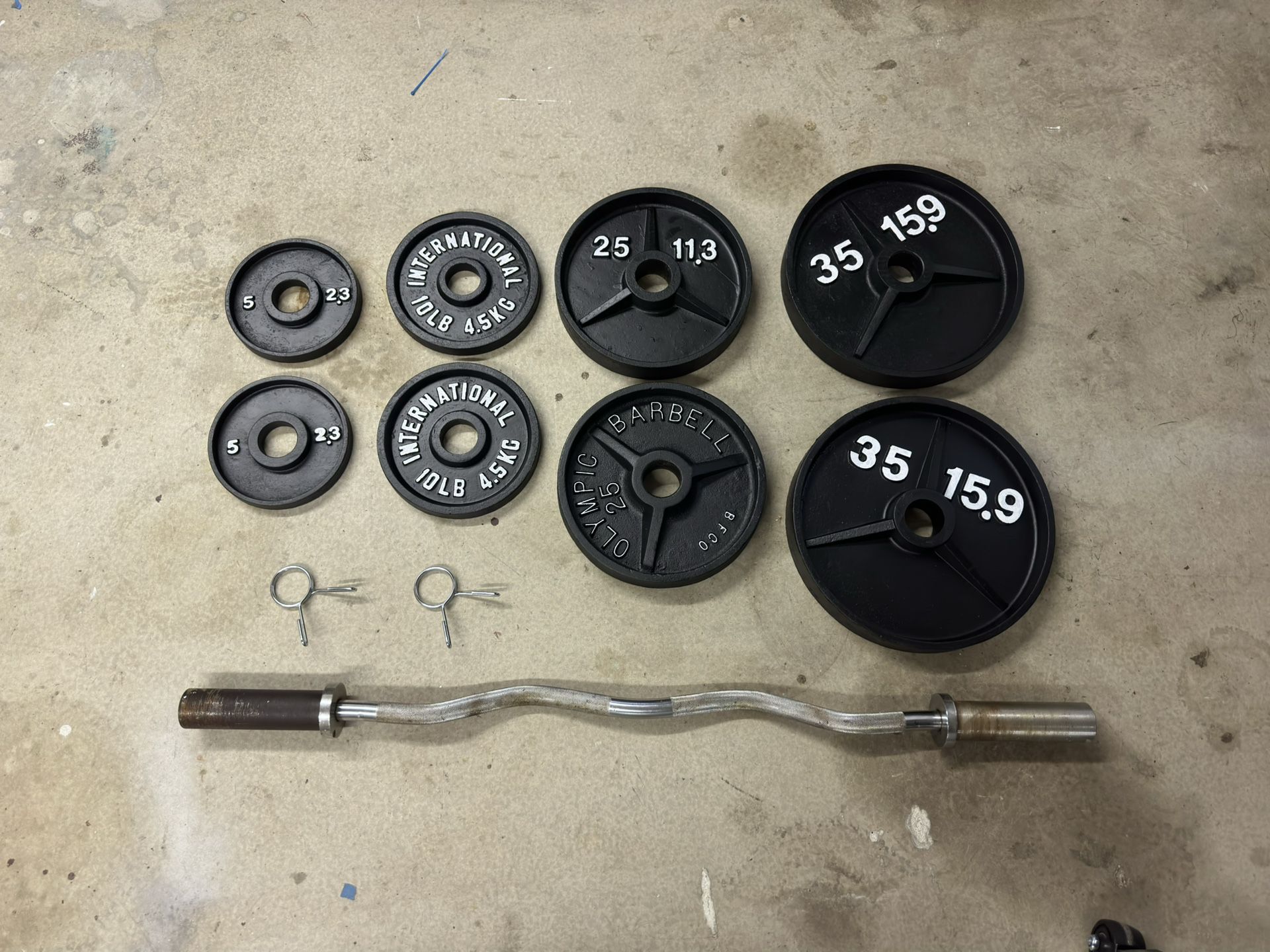 Weight Plates And Ez Curl Bar