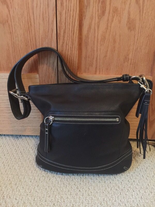 Black Leather Coach shoulder bag #G04S-1415