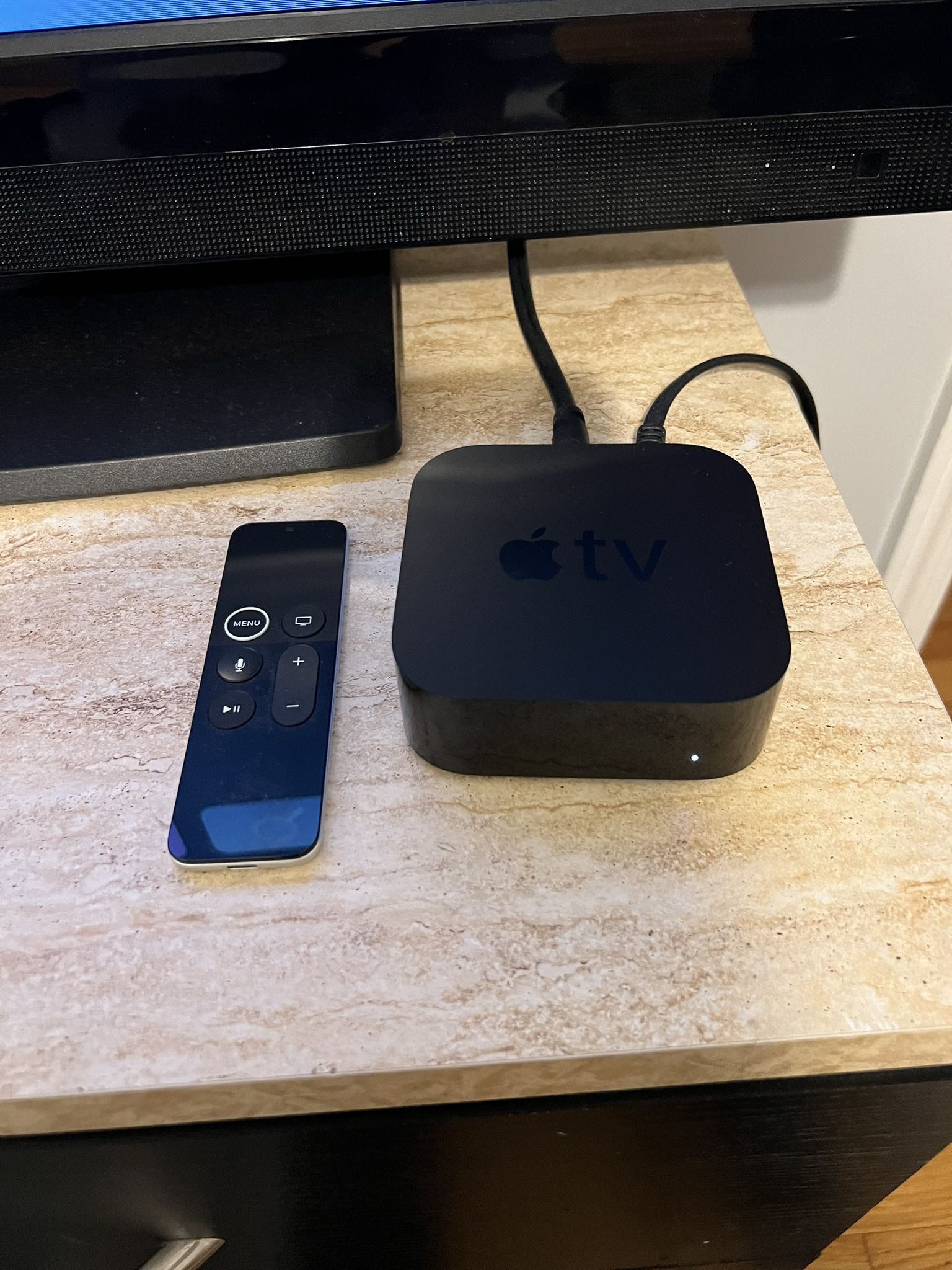 Apple TV (4th Generation) 32GB HD Media Streamer - Black (MR912LL/A)