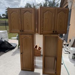 4 cabinets
