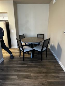 Kitchen Table Set for sale!!