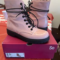 Women’s Pink Boots Size 8