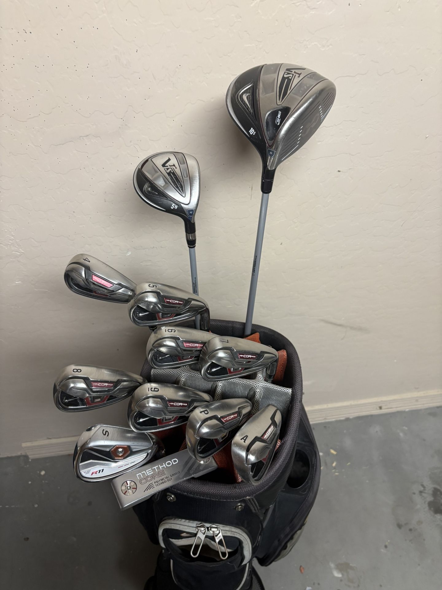 Nike Golf Clubs Set TaylorMade Wedge Nike Bag And Putter