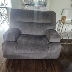 Recliners Set