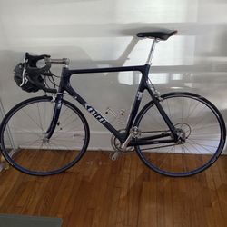 Men’s 63” Kestrel 200SCI Carbon fiber Road Bike