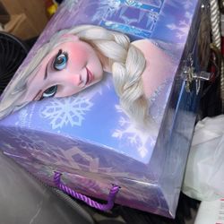 Elsa Treasure Box With All Inside 