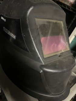 Welding helmet